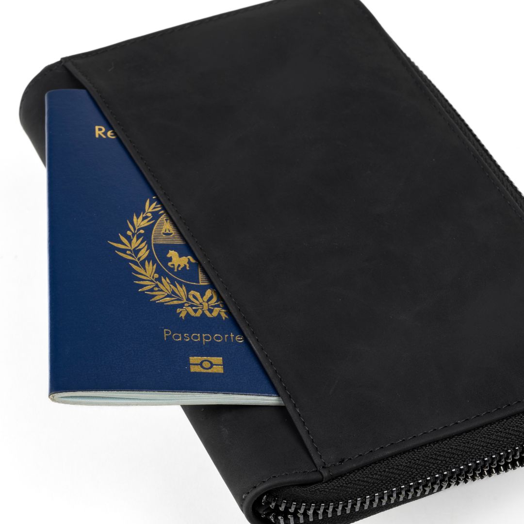 Porta Pasaporte - Full Black