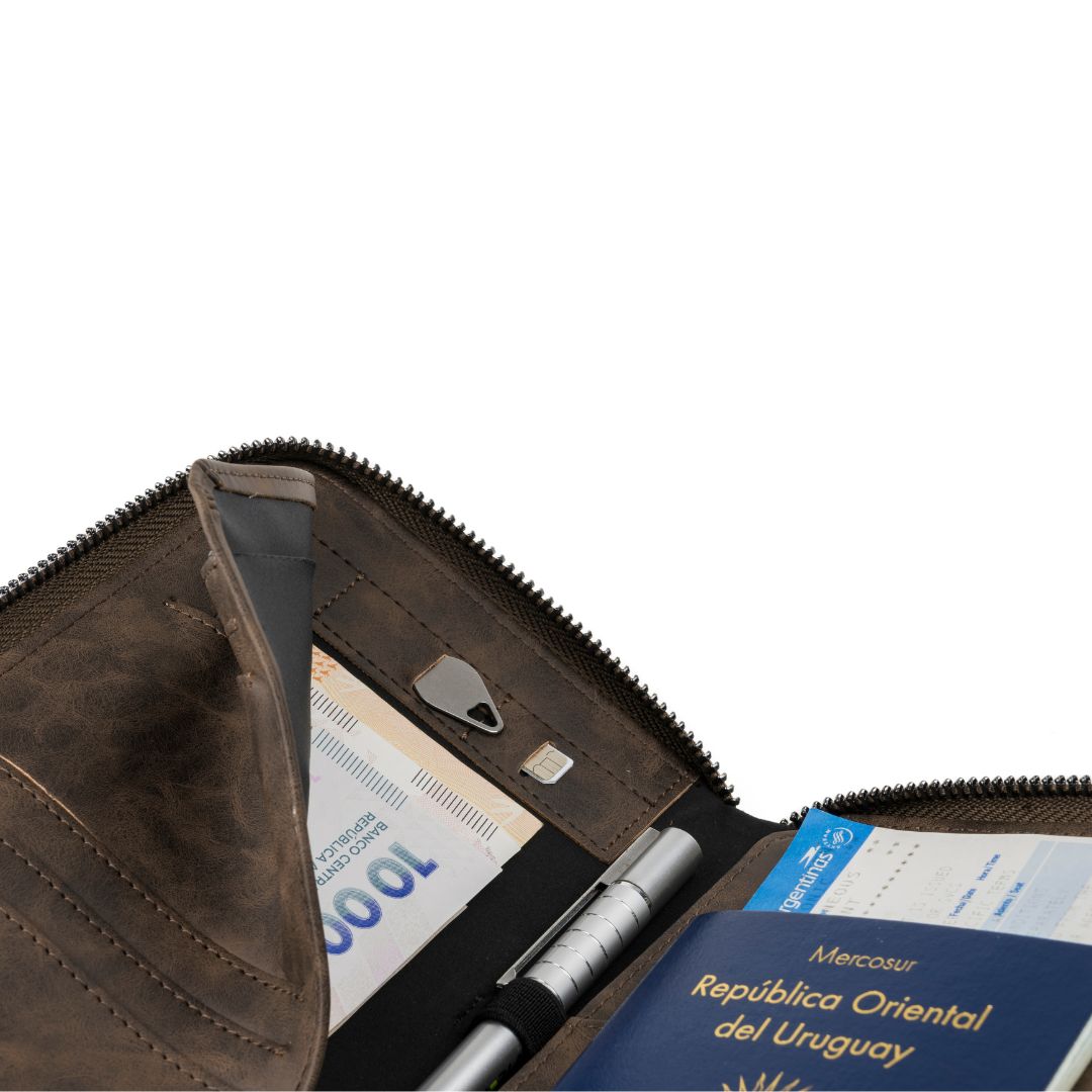 Porta Pasaporte - Pard Brown