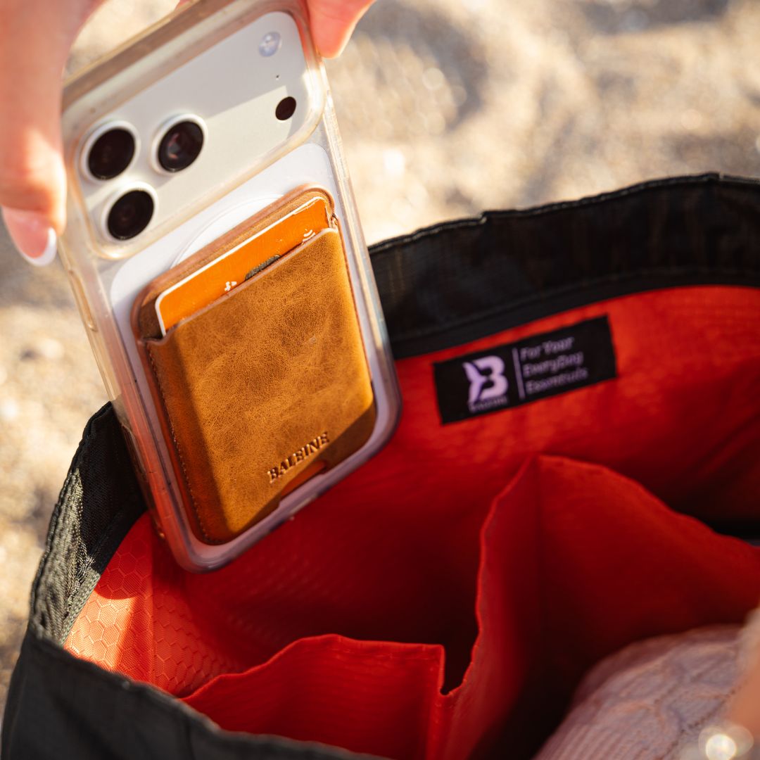 iPhone Wallet - Light Brown